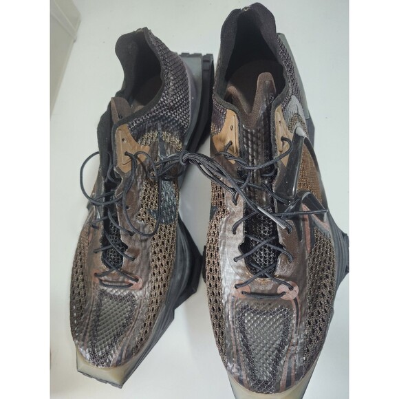 Matthew Williams Nike Elevate your athletic style with these Nike Zoom 004 MMW